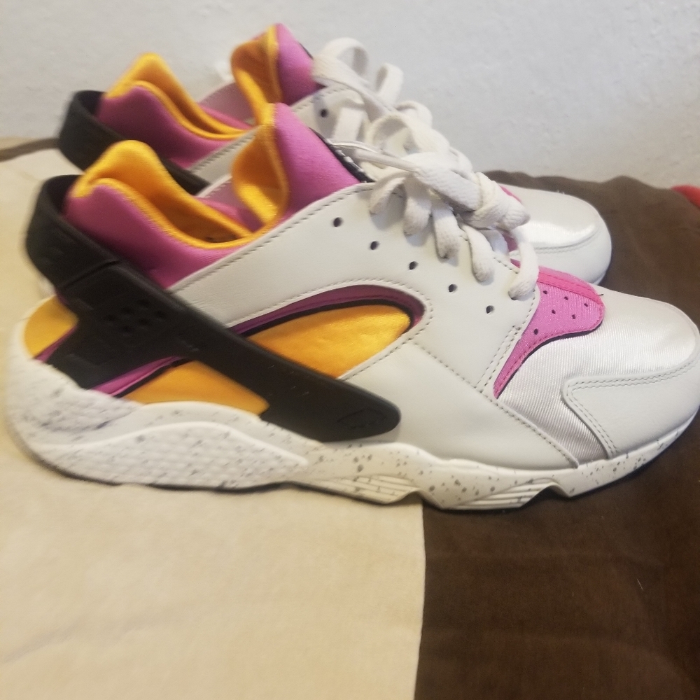 Nike huarache Light bone lethal pink